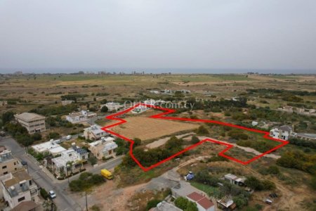 Shared residential field in Deryneia Famagusta