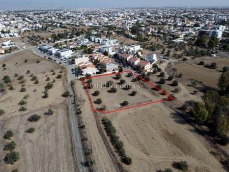 Residential field in Lakatamia Nicosia - 3