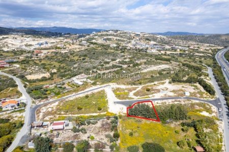 Residential plot under division in Agios Tychonas Limassol - 3