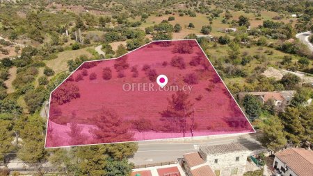 Share Field in Lageia Larnaca - 4