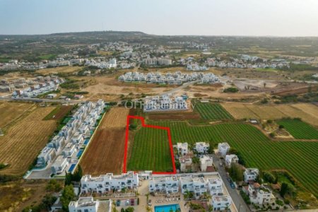 Shared tourist field in Paralimni Famagusta - 4