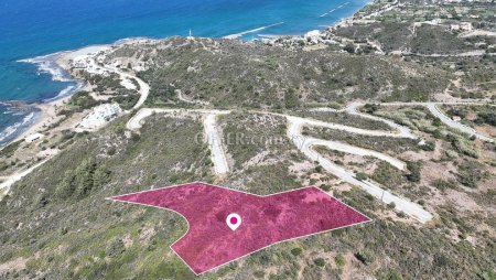 Field in Pigenia Nicosia - 3