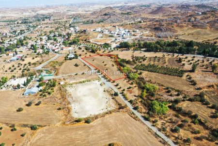 Residential field in Analiontas Nicosia - 2