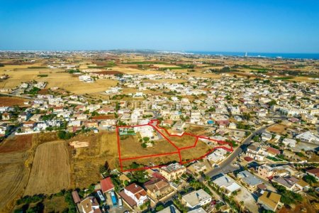 Four residential fields in Liopetri Famagusta - 3