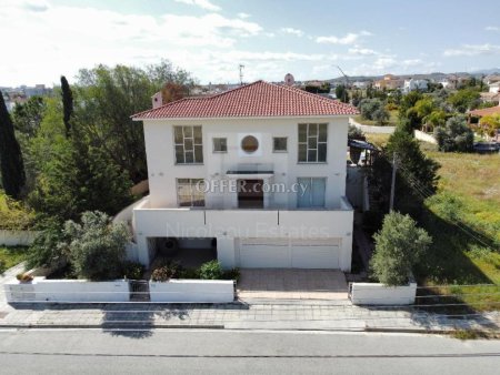 Detached two storey house with swimming pool in Latsia - 6