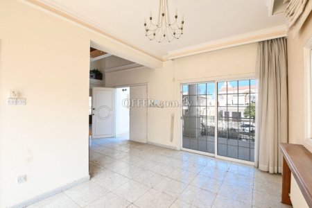 6 Bed Detached Villa for Sale in Drosia, Larnaca - 8