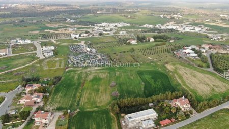 Residential field in Geri Nicosia - 3