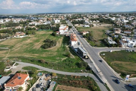 Commercial Residential field in Geri Nicosia - 2