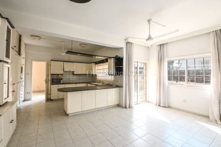6 Bed Detached Villa for Sale in Drosia, Larnaca - 5