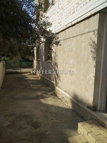 3 Bedroom Fully Renovated House  In    
old Strovolos - 1