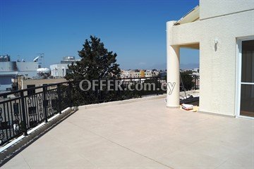 Spacious And Bright 3 Bedroom Whole Floor Apartment   In Strovolos, Ni