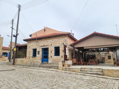 3-bedroom Village House 183 sqm in Anogyra