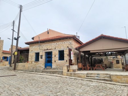 3-bedroom Village House 183 sqm in Anogyra - 1