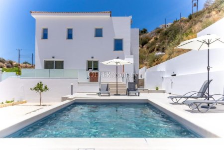 3 bed villa in Kissonerga - 10