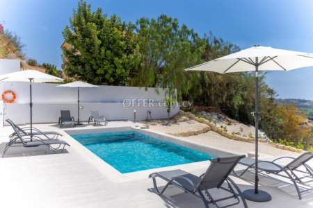 3 bed villa in Kissonerga - 9