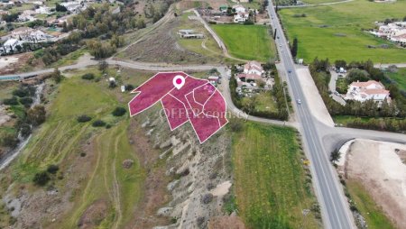 Residential fields in Pano Deftera Nicosia - 2