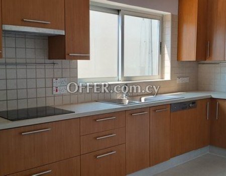 Spacious 3 Bedroom upper floor house Agios Ioannis