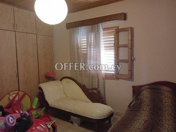 4 Bedroom House  With Swimming Pool In Korakou, Nicosia - 2