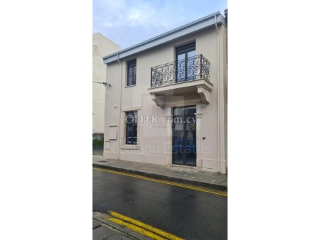 Office space in historical center available for rent
