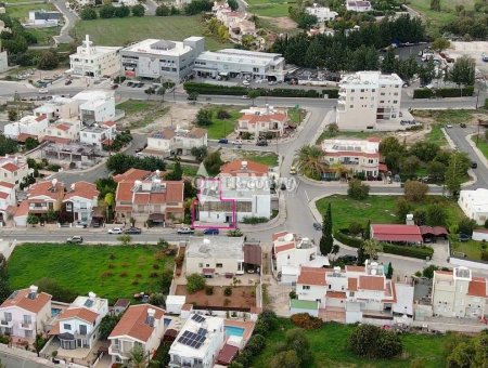 Villa For Sale in Paphos City Center, Paphos - DP3542 - 9