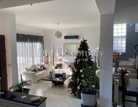 For Sale, Four-Bedroom Contemporary Detached House in Lakatamia - 7