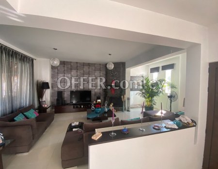 For Sale, Four-Bedroom Contemporary Detached House in Lakatamia - 8