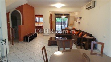 Very Nice 4 Bedroom Plus Attic House With Roof Garden / In Strovolos, 