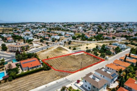 Shared residential field in Latsia Nicosia