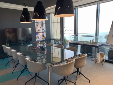 WHOLE FLOOR OFFICE OF 491 SQM IN PRESTIGIOUS BUSINESS CENTER NEXT TO THE SEAFRONT - 4