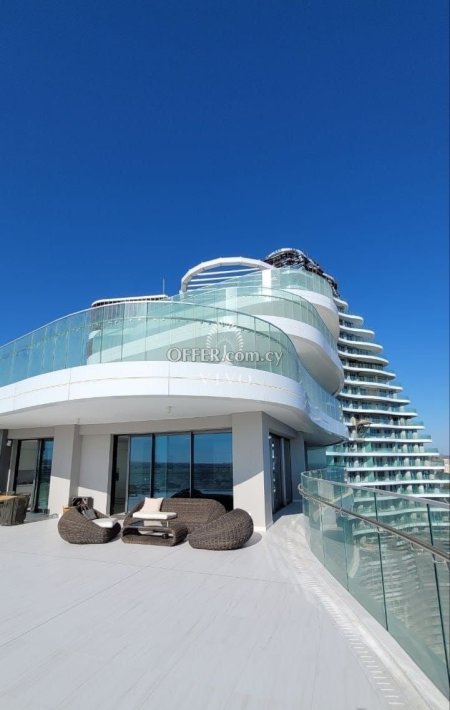 FULLY FURNISHED 4 BEDROOM SEAFRONT PENTHOUSE WITH PANORAMIC SEA VIEW - 8