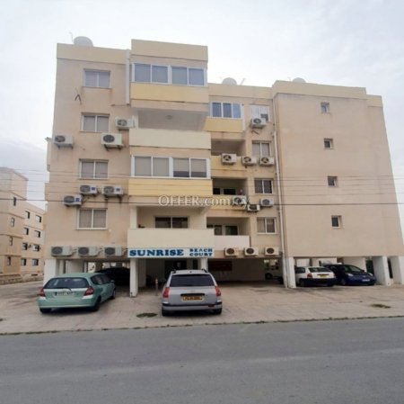 New For Sale €220,000 Apartment 2 bedrooms, Larnaka (Center), Larnaca Larnaca - 1