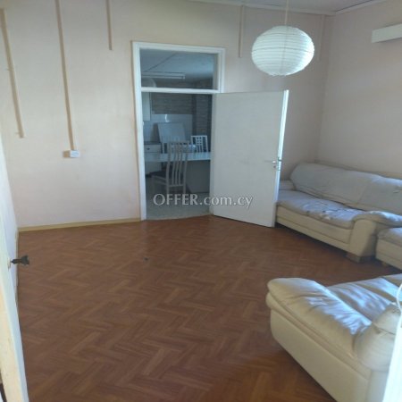 New For Sale €143,000 House 6 bedrooms, Evrichou, Evrychou Nicosia - 3
