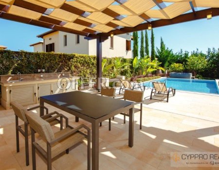 3 Bedroom Villa in Aphrodite Hills - 3