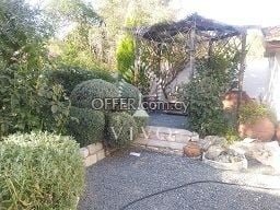 TRADITIONAL 5 BEDROOM STONE BUILT HOUSE IN LANEIA LIMASSOL - 6