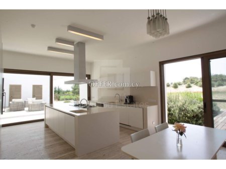 Five bedroom villa for sale in latsia with swimming pool - 4