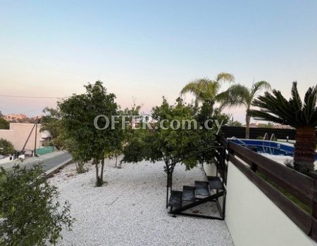 Spacious 5 Bedroom villa with pool unfurnished - 4