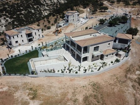 Four bedroom villa in St George - 9