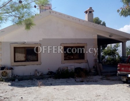 2-Bedroom detached house to rent