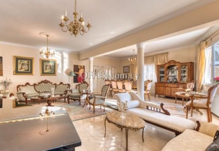 New For Sale €1,100,000 House 7 bedrooms, Detached Larnaka (Center), Larnaca Larnaca - 11