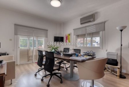 New For Sale €1,100,000 House 7 bedrooms, Detached Larnaka (Center), Larnaca Larnaca - 5