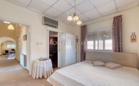 New For Sale €1,100,000 House 7 bedrooms, Detached Larnaka (Center), Larnaca Larnaca - 4