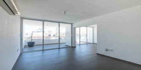 Καινούργιο Πωλείται €265,000 Πολυτελές Διαμέρισμα Ρετιρέ, τελευταίο όροφο, Στρόβολος Λευκωσία - 4