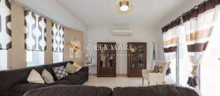 4 bedroom detached house in Strovolos - 8