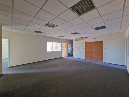 Whole Floor Office Space in Larnacos Avenue Aglantzia Nicosia - 4