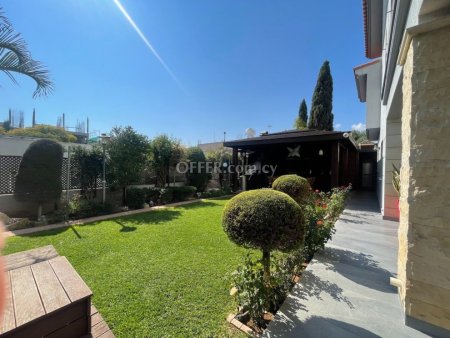 6 Bed Detached Villa for Sale in Kato Polemidia, Limassol - 11