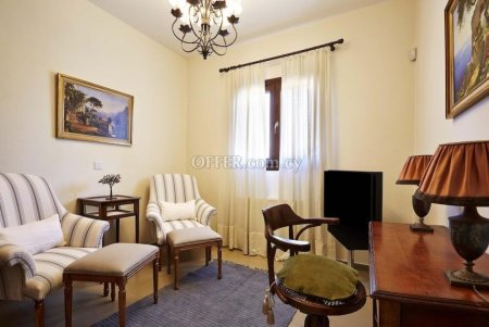 3-bedroom Detached Villa 165 sqm in Pissouri - 6
