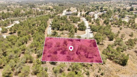 Residential field in Lythrodontas Nicosia - 2