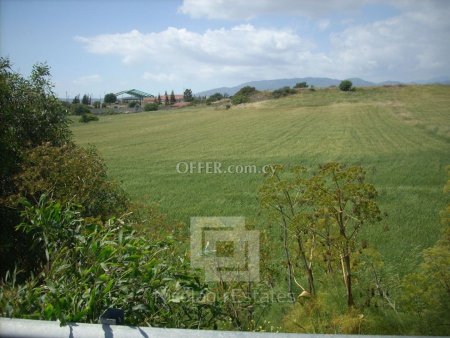 Large residential Land in Moni by the old Limassol Nicosia road