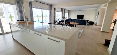 Villa For Rent in Yeroskipou, Paphos - DP3606 - 4