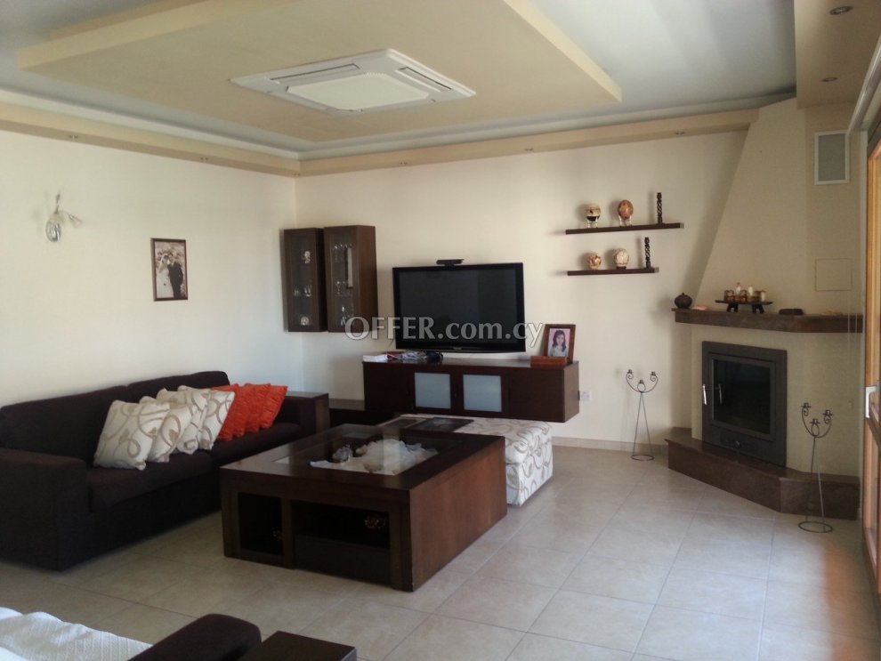 House (Detached) in Agia Fyla, Limassol for Sale - 8